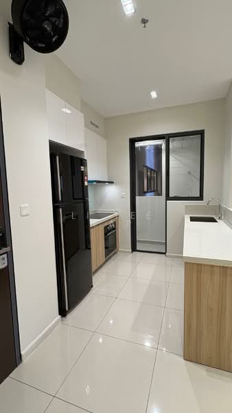 Service Residence for Rent at Sunway Belfield - Li Yee Yap - Kitchen - PropertyGuru.com.my