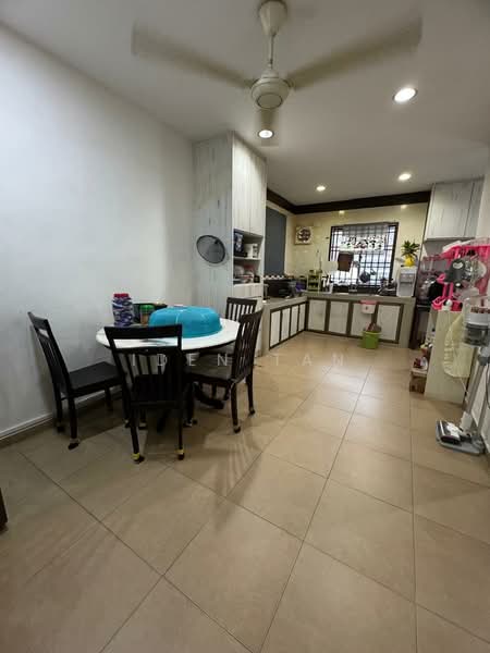 1-storey Terraced House for Sale in Taman Universiti (Skudai) - Iden Tan - Dining Room - PropertyGuru.com.my