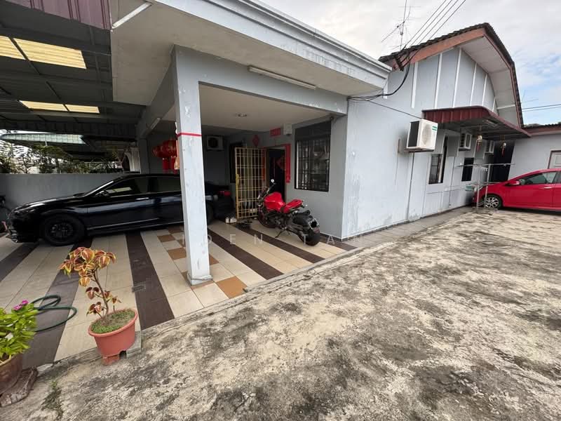 1-storey Terraced House for Sale in Taman Universiti (Skudai) - Iden Tan - Exterior - PropertyGuru.com.my