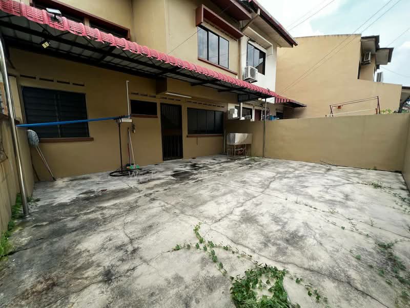 2-storey Terraced House for Sale in Taman Pelangi (Johor Bahru) - Wee Howe - PropertyGuru.com.my
