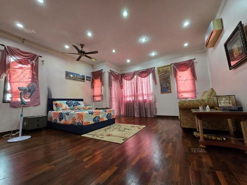 Bungalow for Sale in Klang (Selangor) - Alex Lee - Bedroom - PropertyGuru.com.my
