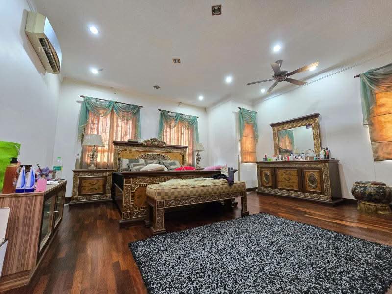 Bungalow for Sale in Klang (Selangor) - Alex Lee - Bedroom - PropertyGuru.com.my