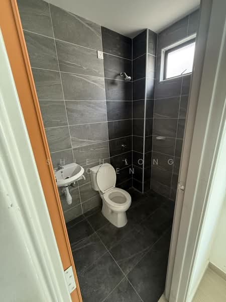 2-storey Terraced House for Sale in Taman Bestari Indah (Ulu Tiram) - Shieh Long Chen - Bathroom - PropertyGuru.com.my