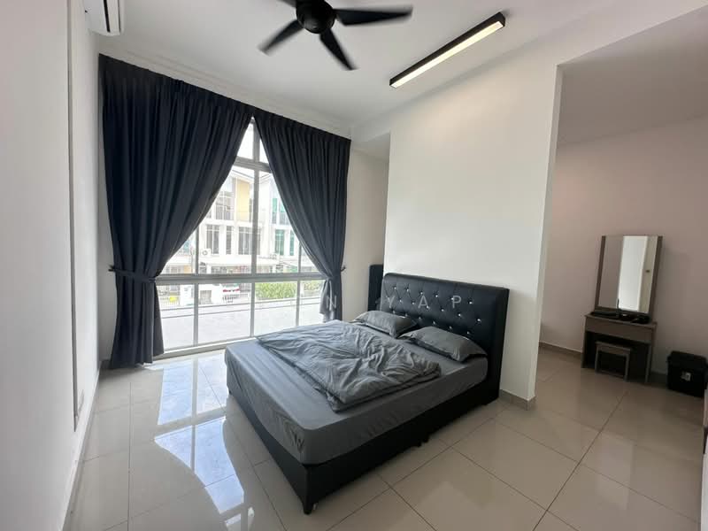 3-storey Terraced House for Sale in Taman Mount Austin (Tebrau) - Evon Yap - Bedroom - PropertyGuru.com.my