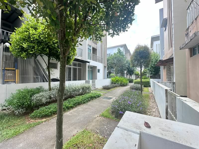 3-storey Terraced House for Sale in Taman Mount Austin (Tebrau) - Evon Yap - Exterior - PropertyGuru.com.my