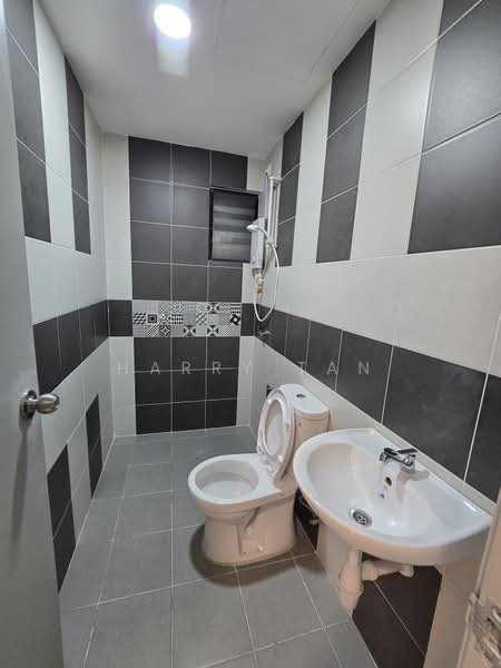 Residensi Emas untuk Untuk Disewa - RM 1,700 /bulan, Mac 2026 - Bathroom - PropertyGuru.com.my