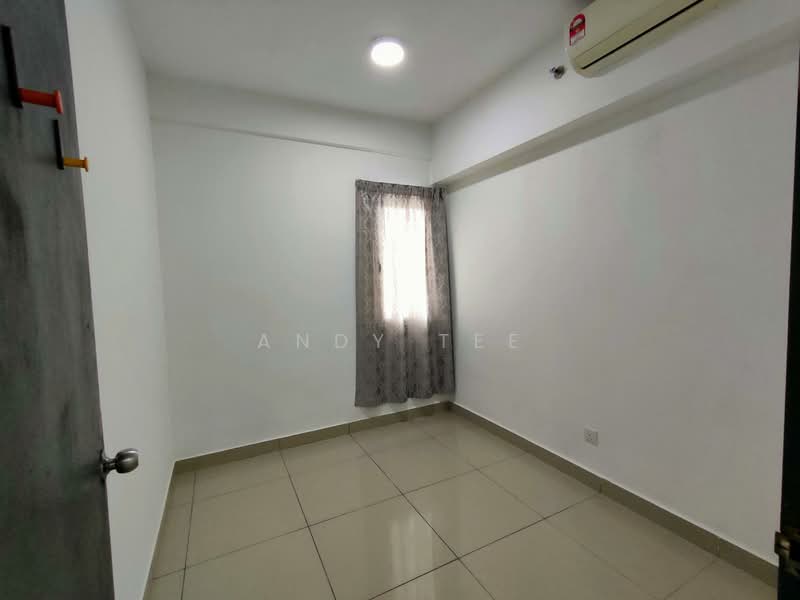 Service Residence for Sale at Menara Suria (V12) - Andy Tee - Room - PropertyGuru.com.my