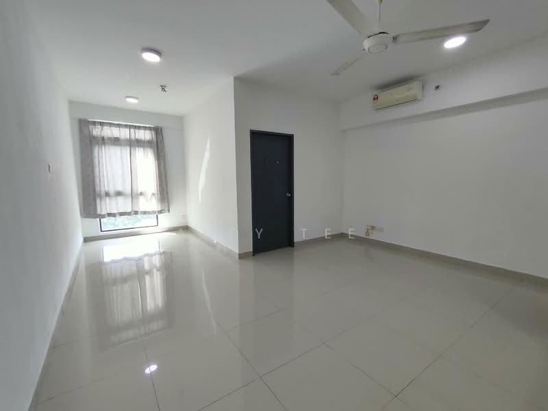 Service Residence for Sale at Menara Suria (V12) - Andy Tee - Spacious Living Area - PropertyGuru.com.my