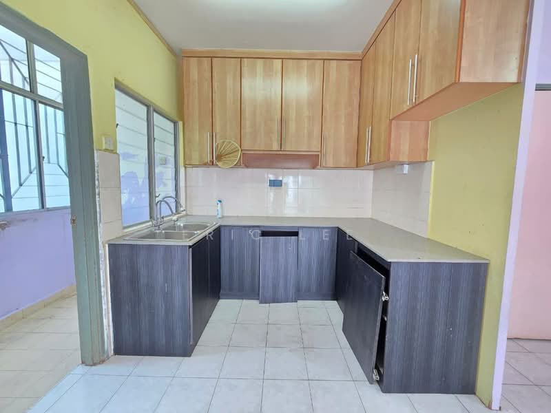 Apartment for Sale at Bistari Impian Apartment - Eric Lee - Kitchen - PropertyGuru.com.my