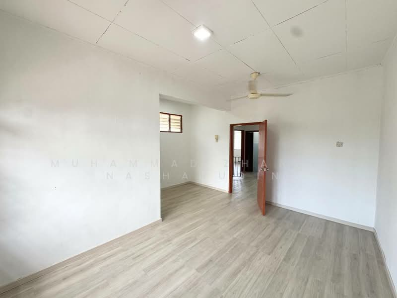 Rumah Teres untuk Dijual di Taman Pinggiran Golf (Paroi) - Muhammad Zhariff Nasharudin - Interior - PropertyGuru.com.my