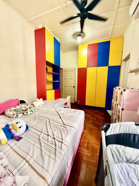 2-storey Terraced House for Sale in Taman Molek (Johor Bahru) - Iden Tan - Bedroom - PropertyGuru.com.my