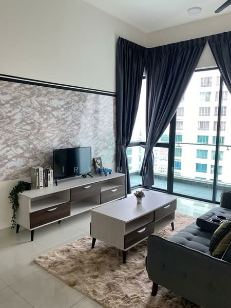 Res 280 untuk Untuk Disewa - RM 1,800 /bulan, Mac 2026 - Living Room - PropertyGuru.com.my