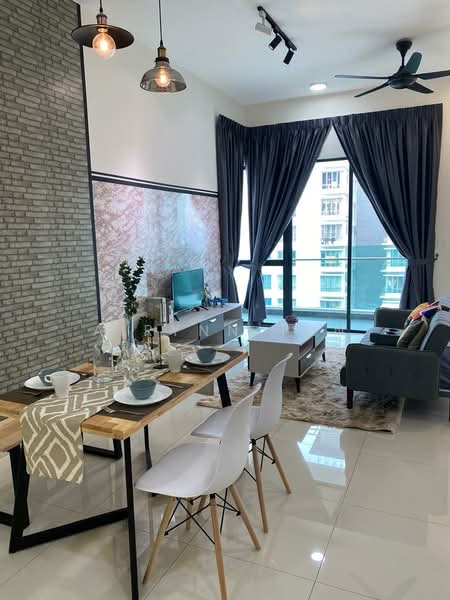 Res 280 untuk Untuk Disewa - RM 1,800 /bulan, Mac 2026 - Living Room - PropertyGuru.com.my