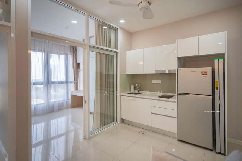 Service Residence for Rent at Residential Suites @ HighPark - Vitas Tan - Kitchen - PropertyGuru.com.my