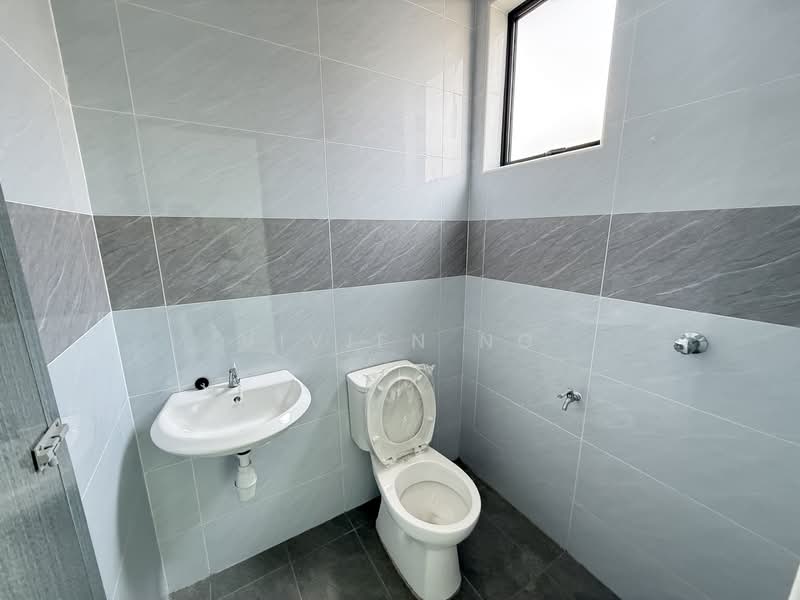 2-storey Terraced House for Rent in Ipoh (Perak) - Vivien Ng - Bathroom - PropertyGuru.com.my