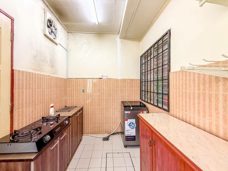 Seri Pristana untuk Untuk Dijual - RM 415,000, Apr 2026 - Kitchen - PropertyGuru.com.my