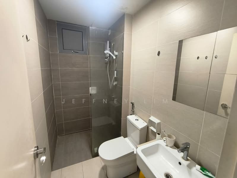 Service Residence for Rent at Gravit8, Klang - Jeffney Lim - Bathroom - PropertyGuru.com.my