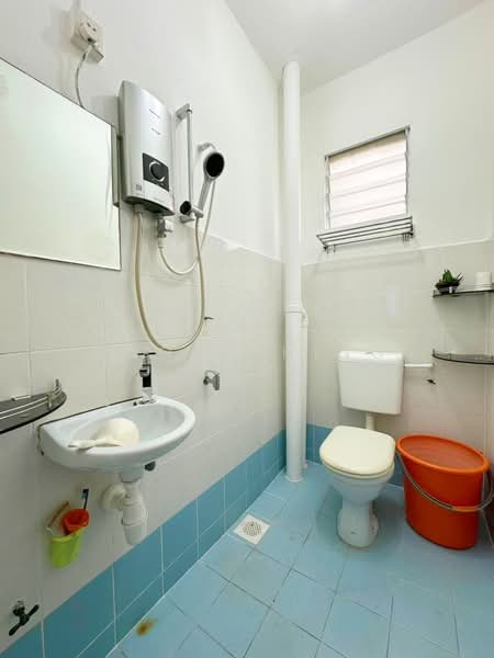 Taman Seri Setanggi untuk Untuk Dijual - RM 246,000, Mac 2026 - Bathroom - PropertyGuru.com.my