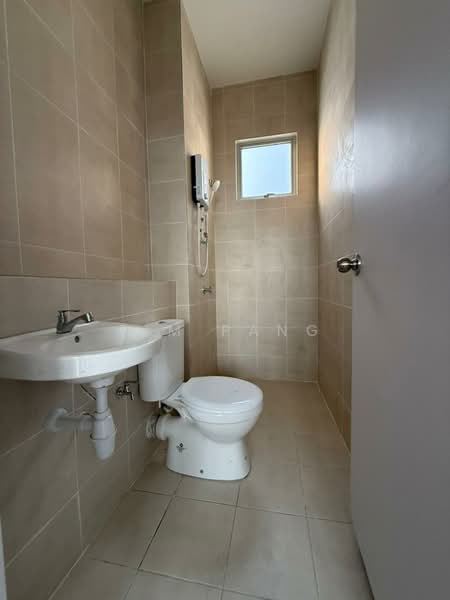 Harmoni @ Eco Majestic untuk Untuk Disewa - RM 1,200 /bulan, Apr 2026 - Bathroom - PropertyGuru.com.my