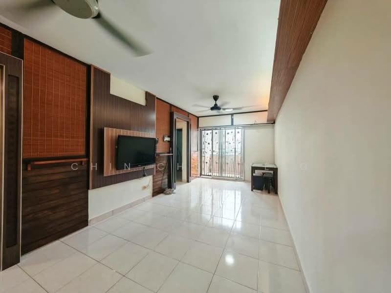 Aliran Damai untuk Untuk Disewa - RM 1,300 /bulan, Mac 2026 - Living Room - PropertyGuru.com.my