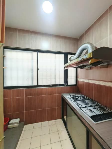 Aliran Damai untuk Untuk Disewa - RM 1,300 /bulan, Mac 2026 - Kitchen - PropertyGuru.com.my