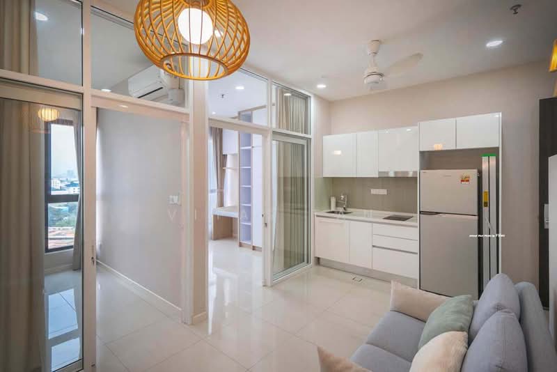 Service Residence for Rent at Residential Suites @ HighPark - Vitas Tan - Kitchen - PropertyGuru.com.my