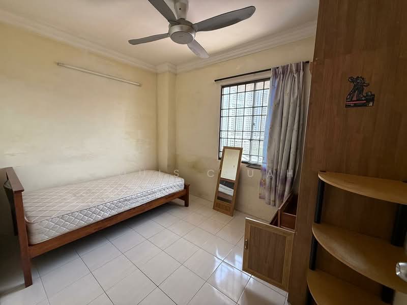 Condominium for Sale at Serina Bay - Louis Chuah - Bedroom - PropertyGuru.com.my