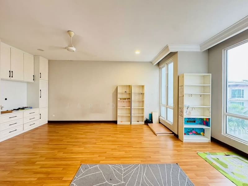 3-storey Terraced House for Sale in Cyberjaya (Selangor) - Jared Wong - Living Room - PropertyGuru.com.my