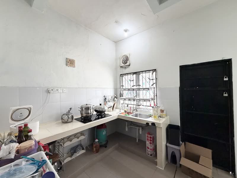 Alam Sutera untuk Untuk Dijual - RM 1,200,000, Apr 2026 - Kitchen - PropertyGuru.com.my