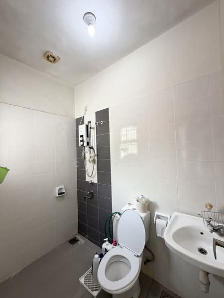 Alam Sutera untuk Untuk Dijual - RM 1,200,000, Apr 2026 - Bathroom - PropertyGuru.com.my