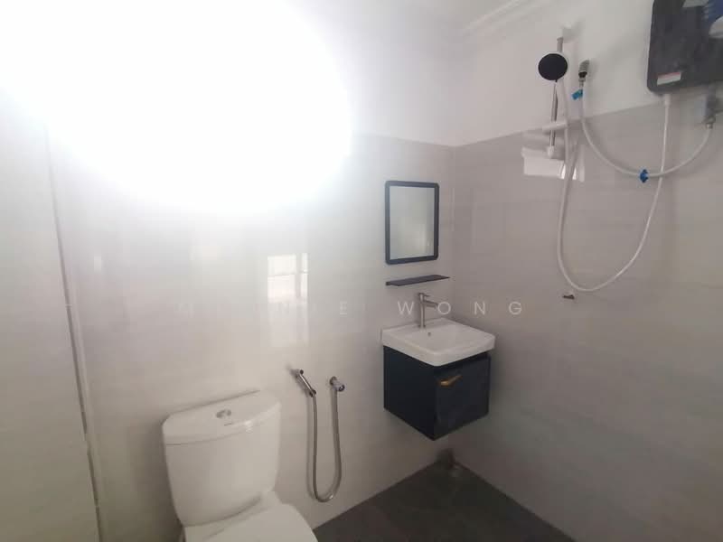 Rumah Teres 2 Tingkat untuk Dijual di Rawang Perdana 2 (Rawang) - Minnie Wong - Bathroom - PropertyGuru.com.my