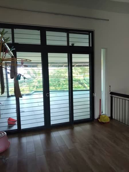 2-storey Terraced House for Sale in Laman Glenmarie (Shah Alam) - Oscar Tan - Balcony - PropertyGuru.com.my