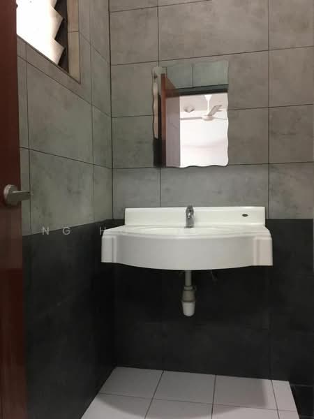 Terraced House for Sale in Bandar Puteri Puchong (Puchong) - Ng Hon Keong - Bathroom - PropertyGuru.com.my