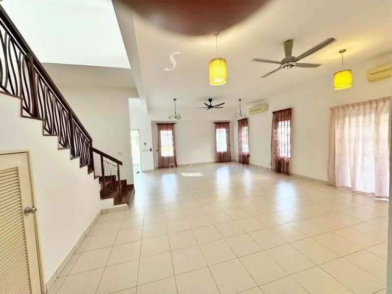 Cluster House for Sale in Setia Damai (Setia Alam) - Jordan Ng - Living Room - PropertyGuru.com.my