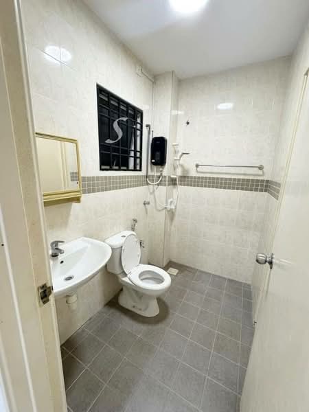 Cluster House for Sale in Setia Damai (Setia Alam) - Jordan Ng - Bathroom - PropertyGuru.com.my