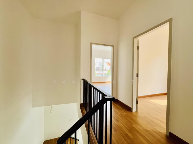 Semi-Detached House for Sale in Bandar Baru Bangi (Selangor) - Hanif Hanz - Corridor - PropertyGuru.com.my