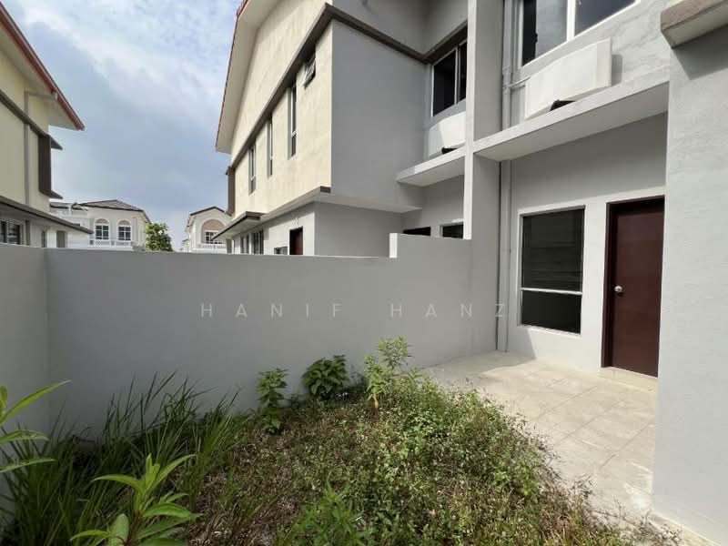 Semi-Detached House for Sale in Bandar Baru Bangi (Selangor) - Hanif Hanz - Exterior - PropertyGuru.com.my