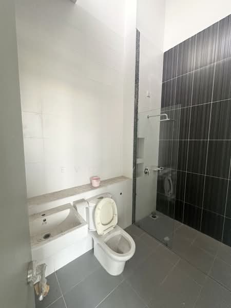 2-storey Terraced House for Sale in Taman Mount Austin (Tebrau) - Evon Yap - Bathroom - PropertyGuru.com.my