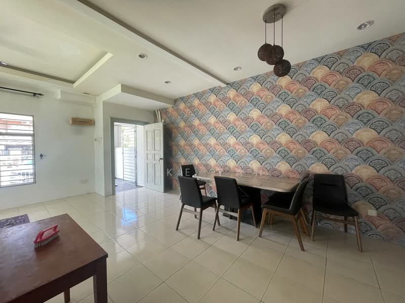 Saujana Utama 3 untuk Untuk Disewa - RM 1,700 /bulan, Mac 2026 - Dining Room - PropertyGuru.com.my