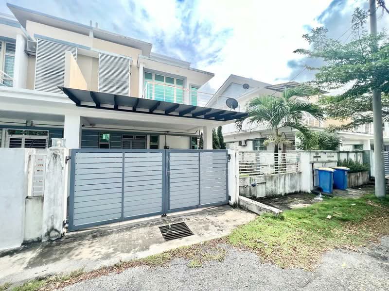 Semi-Detached House for Sale in Bandar Saujana Putra (Tanjong Duabelas) - Mohd Mortadza Ahmad - PropertyGuru.com.my