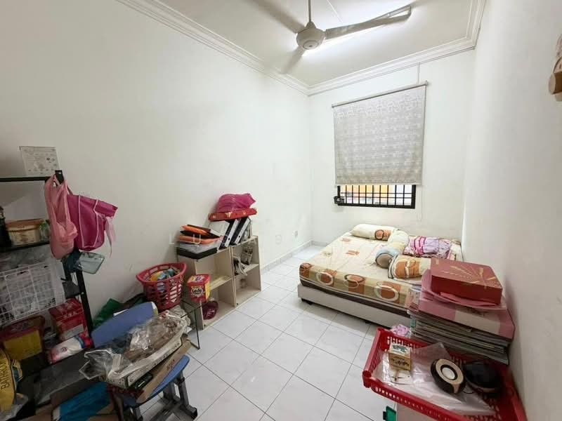 2-storey Terraced House for Sale in Taman Seri Orkid (Skudai) - Lucas Lee - Bedroom - PropertyGuru.com.my