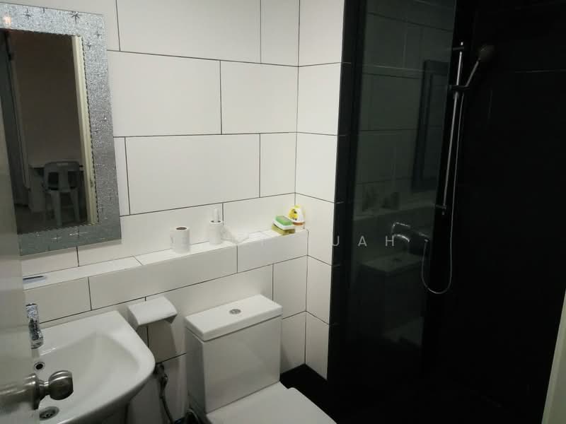 Univ 360 Place untuk Untuk Disewa - RM 1,300 /bulan, Mac 2026 - Bathroom - PropertyGuru.com.my
