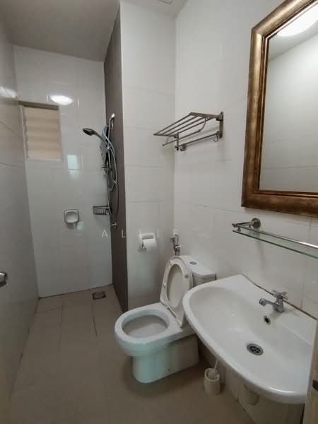 Condominium for Sale at Subang Parkhomes - Allie . - Bathroom - PropertyGuru.com.my