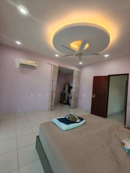 Cluster House for Sale in Taman Sutera Utama (Skudai) - Kris Pang - Bedroom - PropertyGuru.com.my