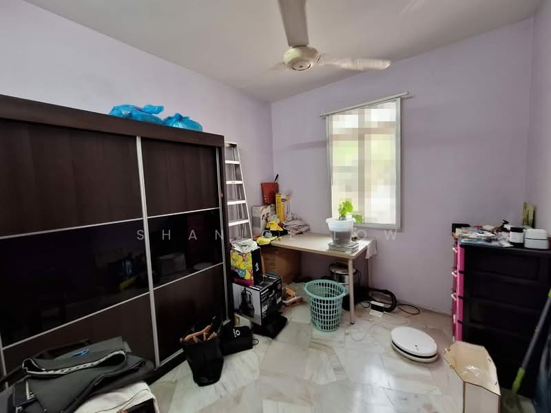Apartment for Sale at Sri Pinang Apartment - Shanice Low - Bedroom - PropertyGuru.com.my