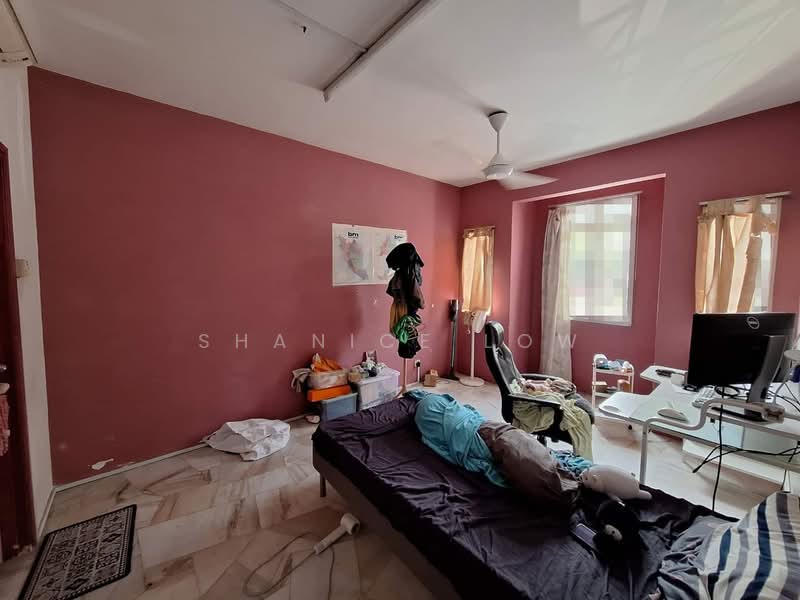 Apartment for Sale at Sri Pinang Apartment - Shanice Low - Bedroom - PropertyGuru.com.my