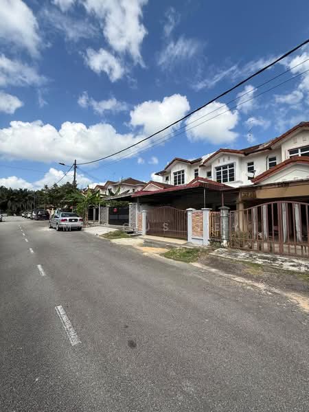 2-storey Terraced House for Sale in Kota Tinggi (Johor) - Marcus Tey - Exterior - PropertyGuru.com.my