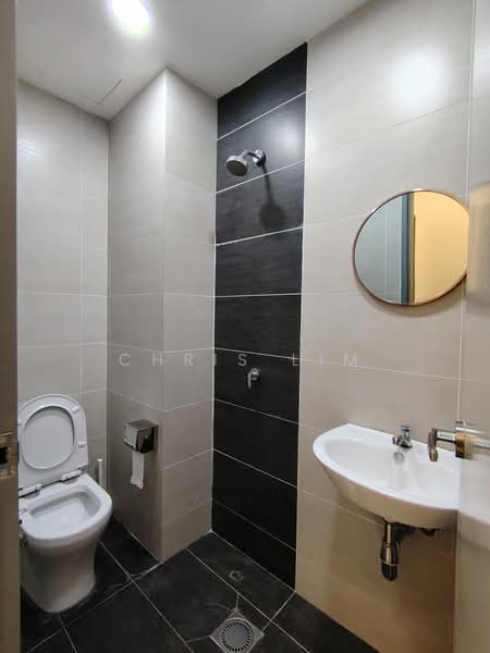 Servis Apartment untuk Disewa di Pinnacle Sri Petaling - Chris Lim - Bathroom - PropertyGuru.com.my