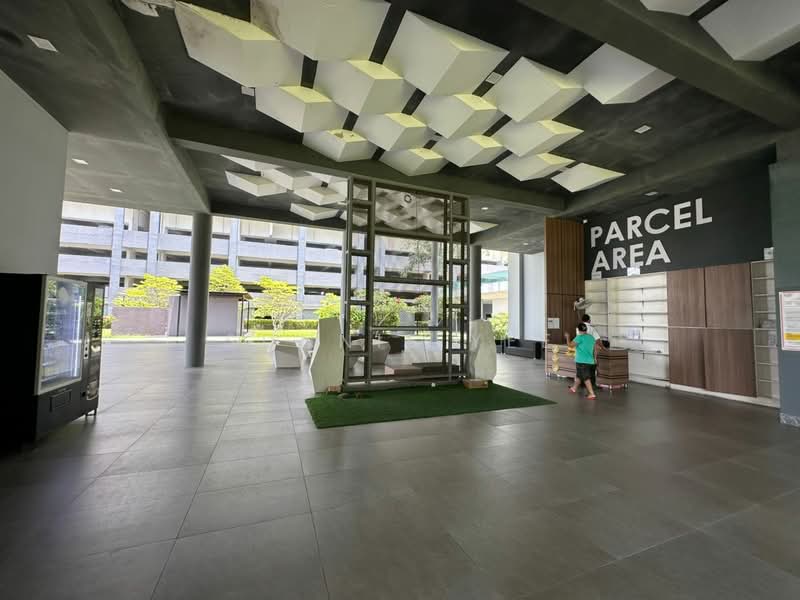 X2 Residency untuk Untuk Dijual - RM 650,000, Mac 2026 - Entrance - PropertyGuru.com.my