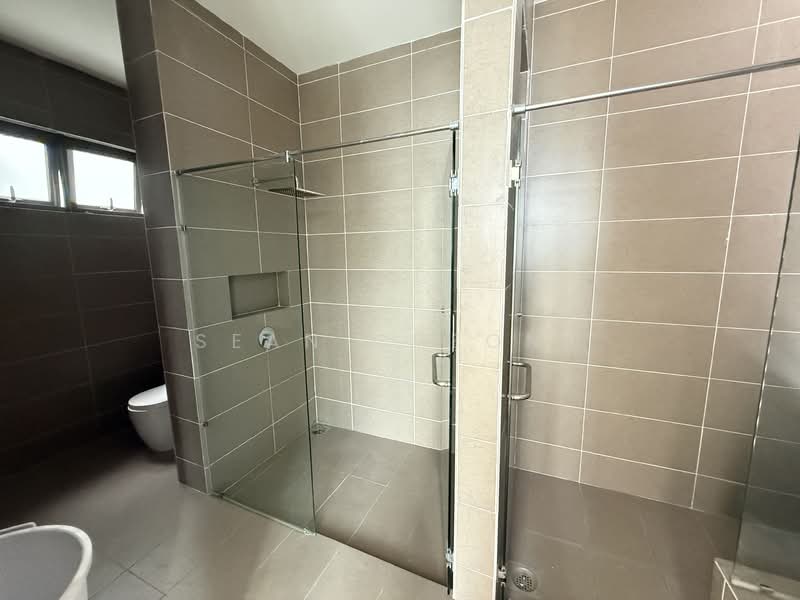 Semi-Detached House for Sale in Putra Heights (Subang Jaya) - Sean Cheong - Bathroom - PropertyGuru.com.my